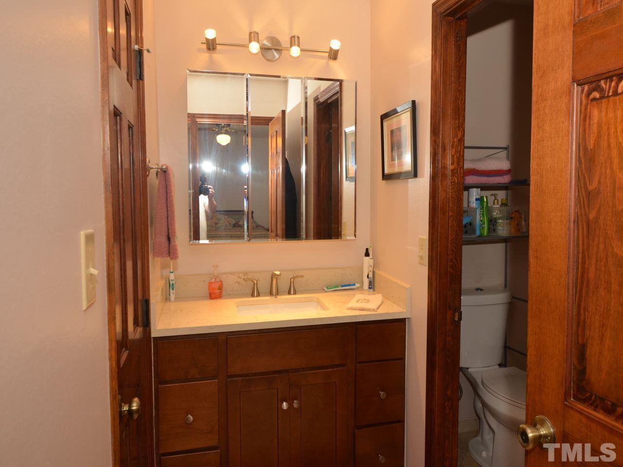 5004 Knaresborough Road Raleigh, NC 27612 - Photo 20 of 25