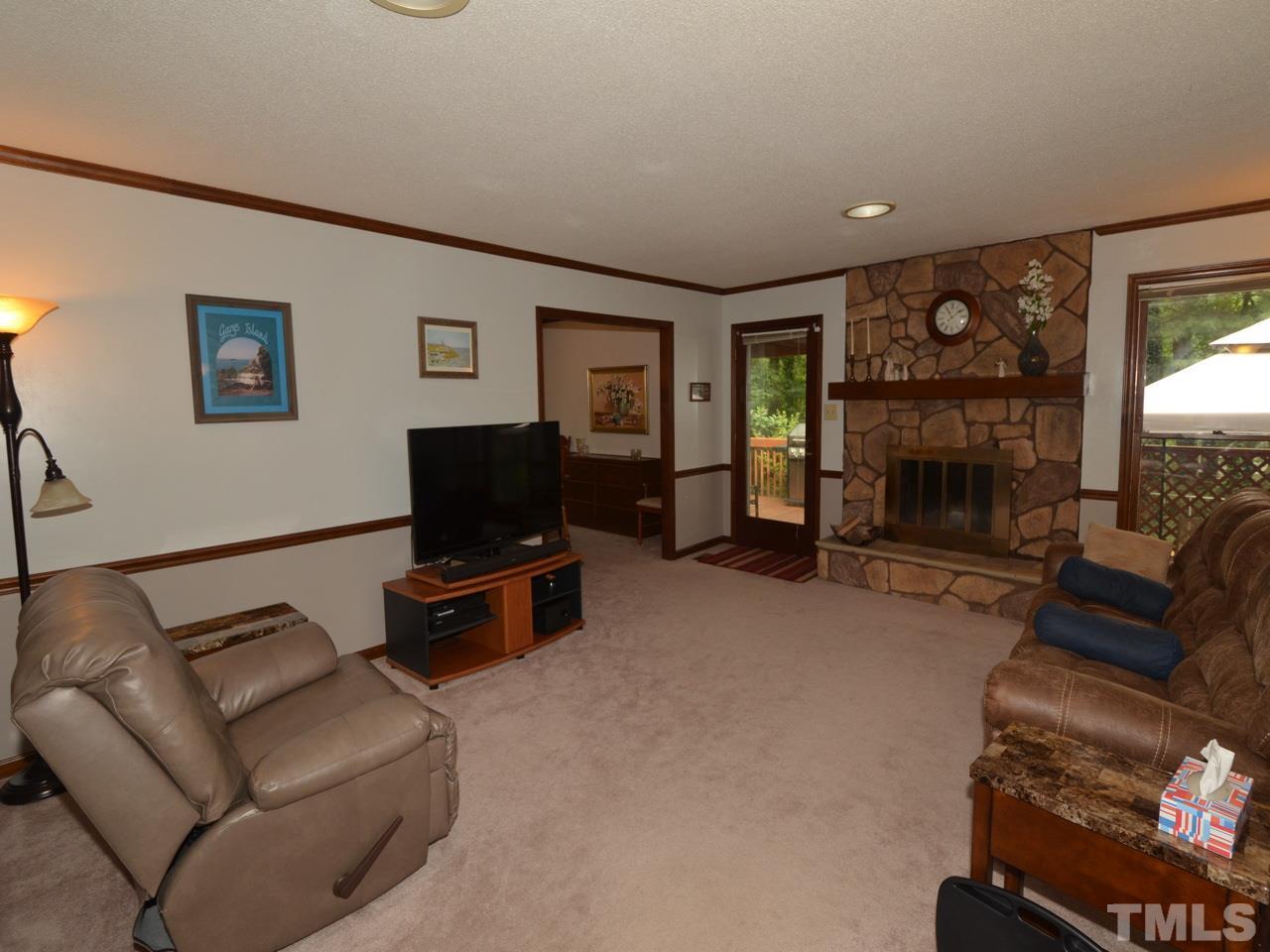 5004 Knaresborough Road Raleigh, NC 27612 - Photo 4 of 25