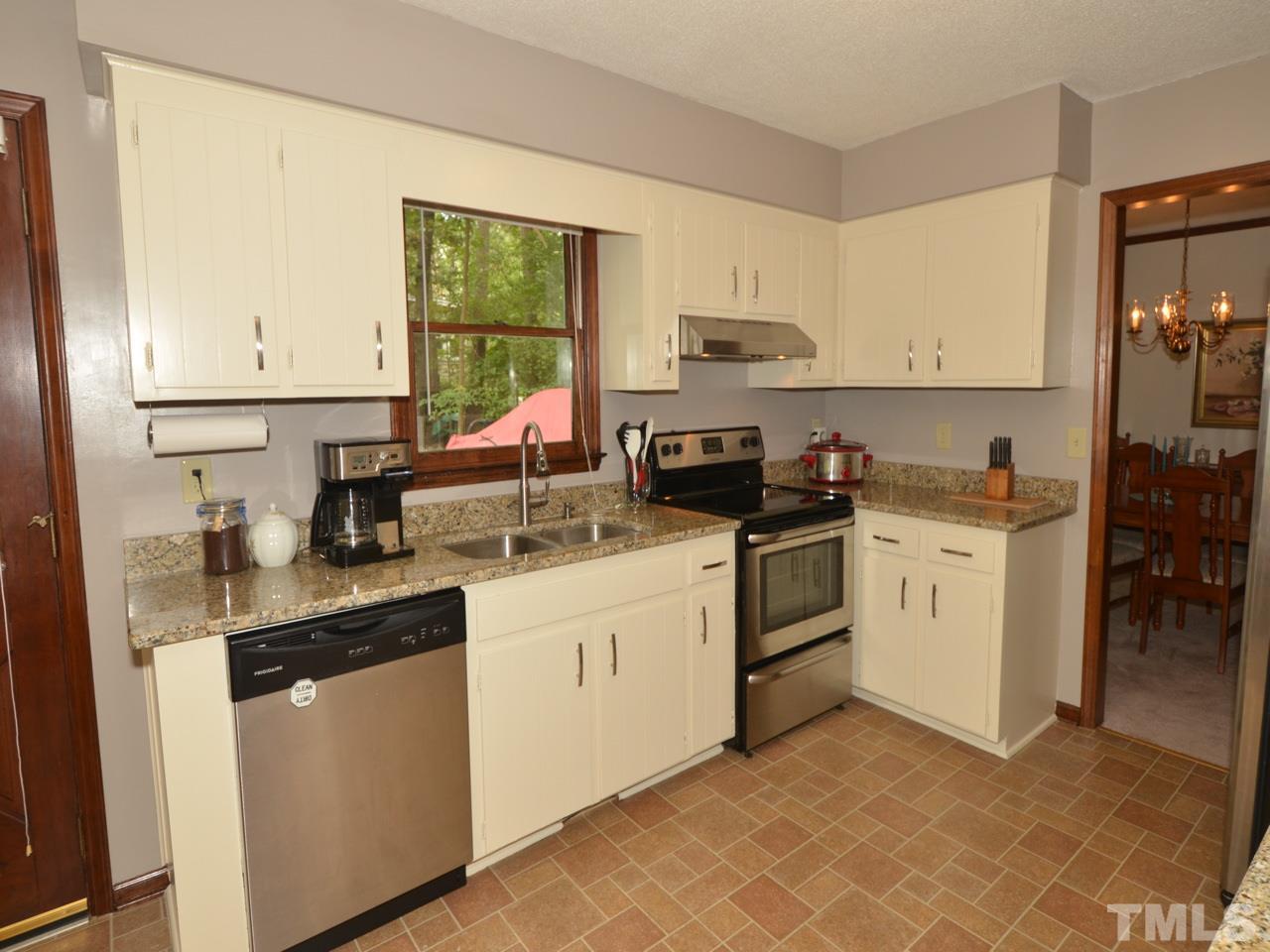 5004 Knaresborough Road Raleigh, NC 27612 - Photo 8 of 25