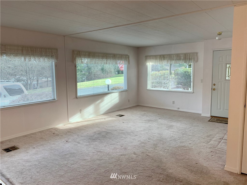 201 Union Avenue Southeast, Unit 150 Renton, WA 98059 - Photo 4 of 17 Gallery Image 4