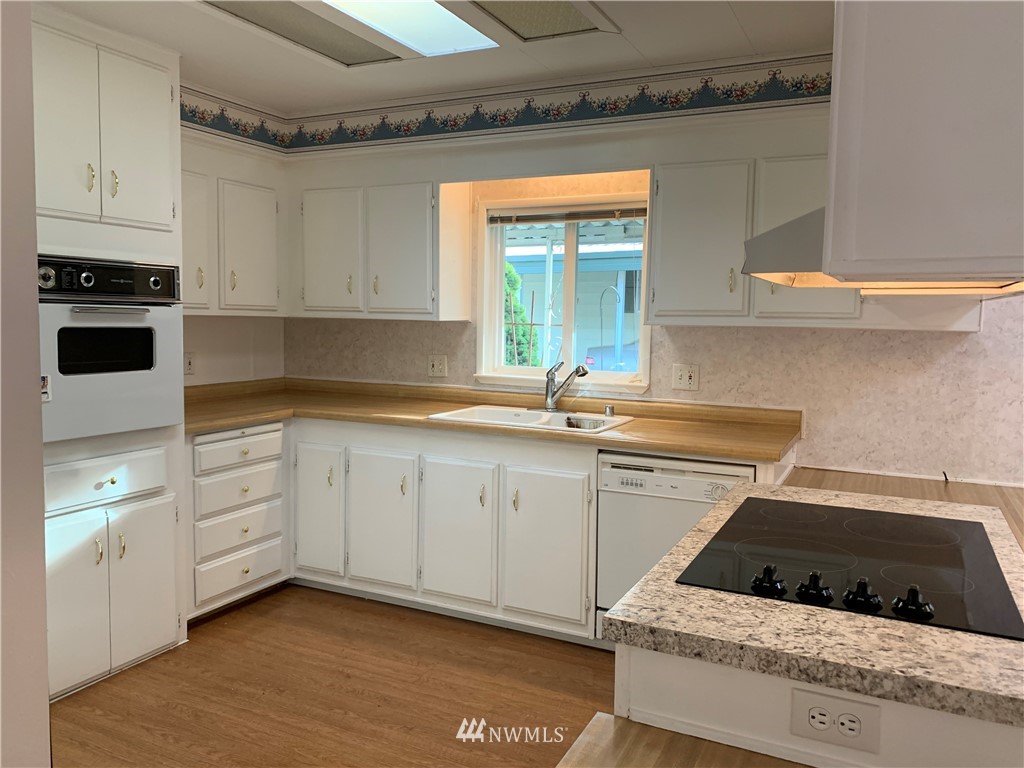 201 Union Avenue Southeast, Unit 150 Renton, WA 98059 - Photo 5 of 17 Gallery Image 5