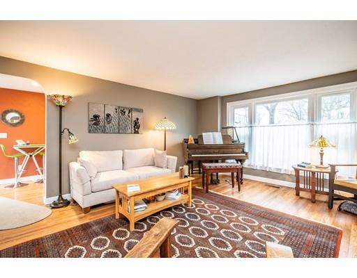 307 Arcadia Boulevard Springfield, MA 01118 - Photo 3 of 25 Gallery Image 3