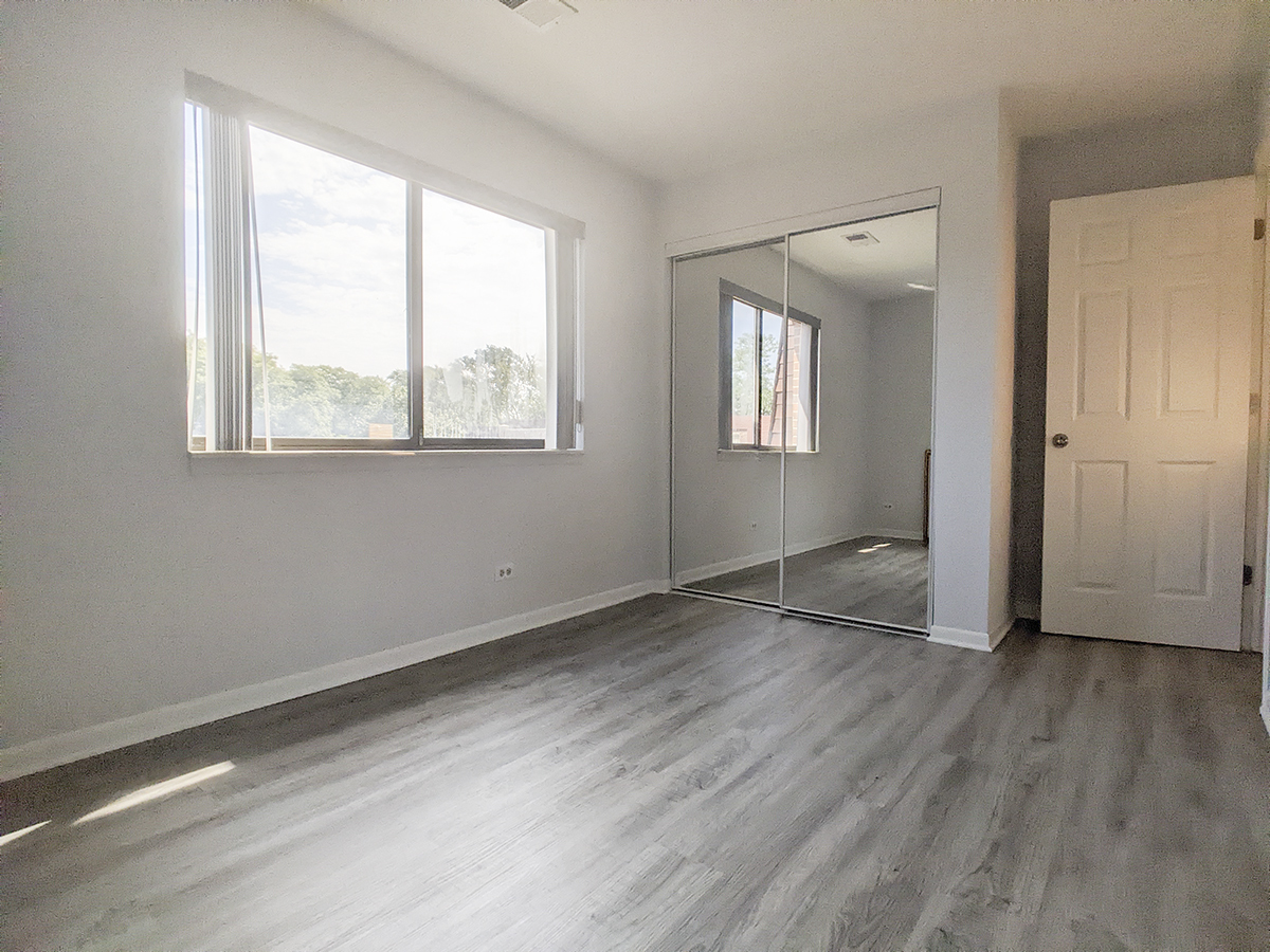 709 West Central Road, Unit 3C4 Mount Prospect, IL 60056 - Photo 10 of 11 Gallery Image 10