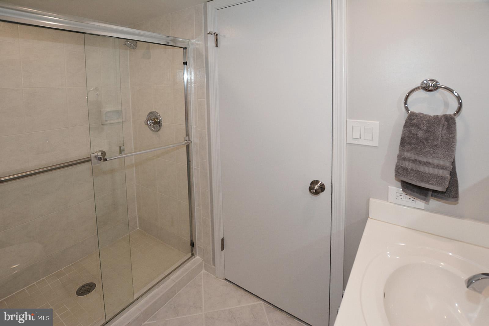 5900 Cove Landing Road, Unit 204 Burke, VA 22015 - Photo 14 of 25