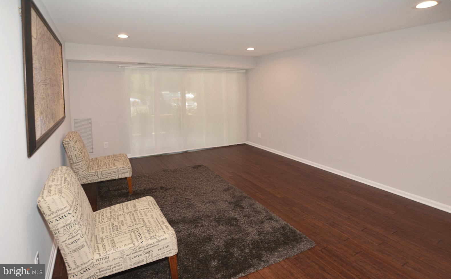5900 Cove Landing Road, Unit 204 Burke, VA 22015 - Photo 4 of 25 Modern Recessed Lighting