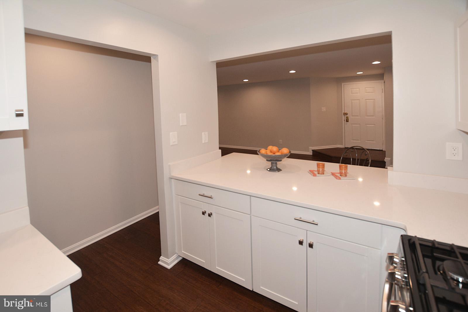 5900 Cove Landing Road, Unit 204 Burke, VA 22015 - Photo 9 of 25