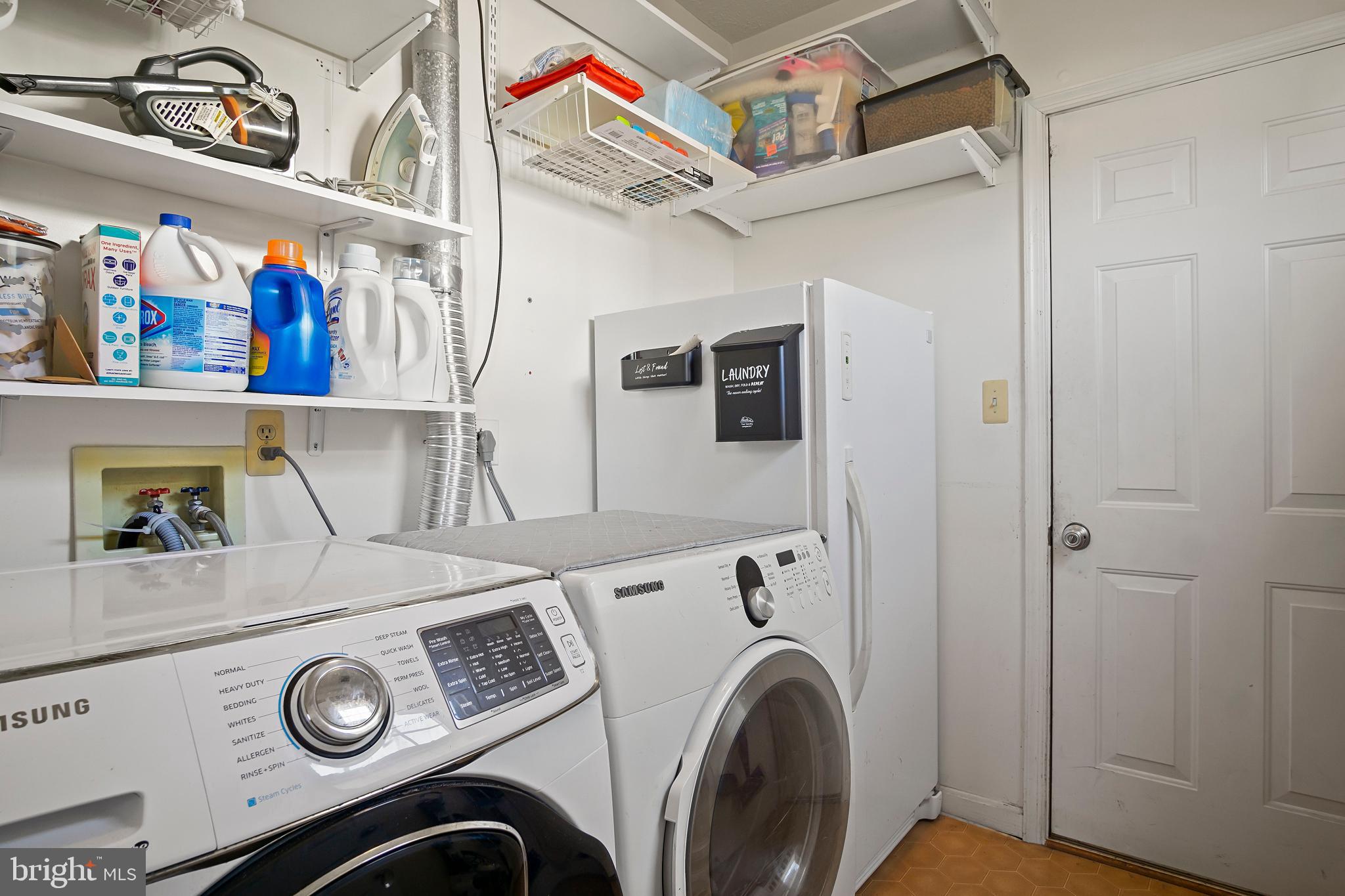 2165 Archet Lane Frederick, MD 21702 - Photo 26 of 40 Laundry room