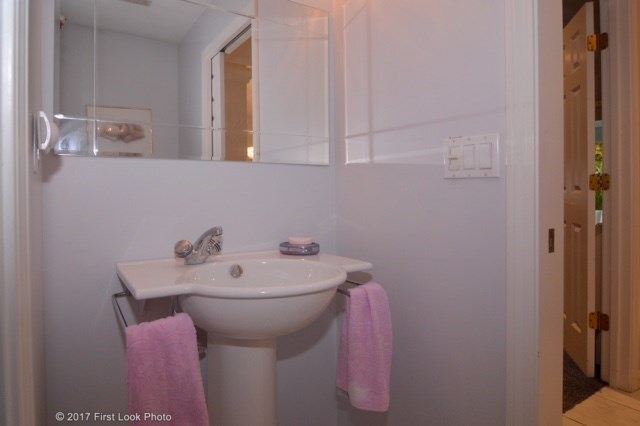 216 Council Rock Road Cranston, RI 02921 - Photo 31 of 37 Gallery Image 31