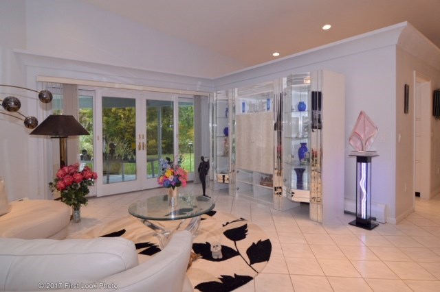 216 Council Rock Road Cranston, RI 02921 - Photo 5 of 37 Gallery Image 5