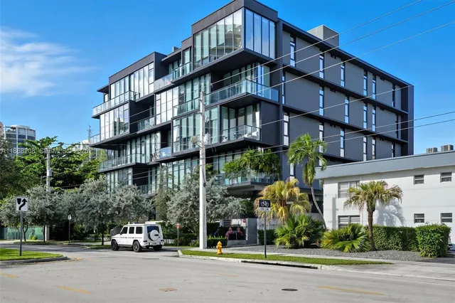 $1,680,000 | 3156 Southwest 27th Avenue, Unit 203, Miami, FL 33133