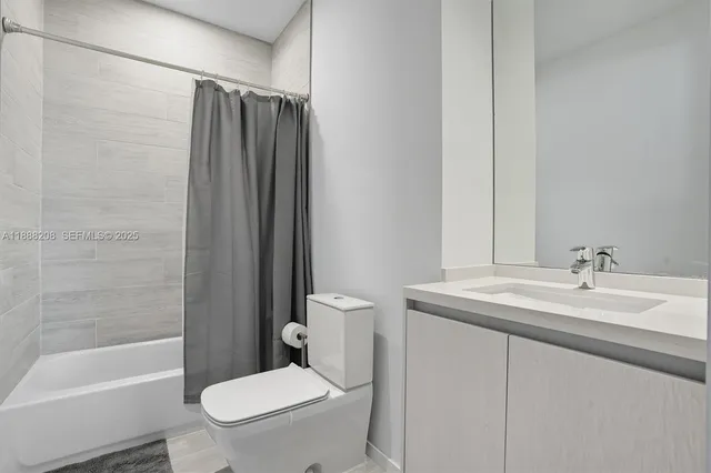 $1,680,000 | 3156 Southwest 27th Avenue, Unit 203, Miami, FL 33133