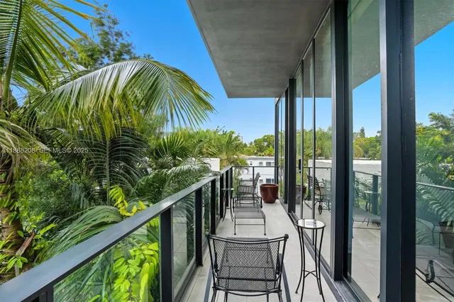 $1,680,000 | 3156 Southwest 27th Avenue, Unit 203, Miami, FL 33133