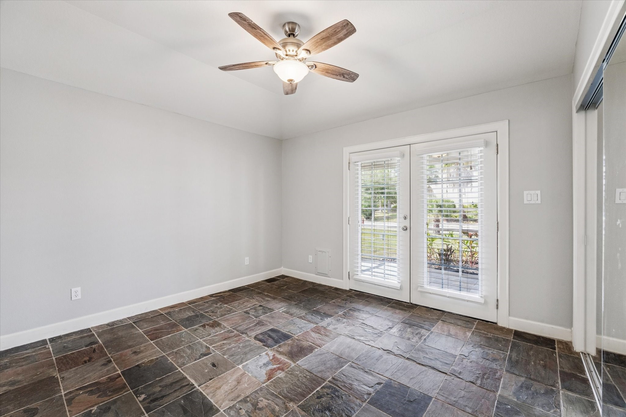 282 Debbie Lane San Leon, TX 77539 - Photo 12 of 29 a view of an empty room with a window