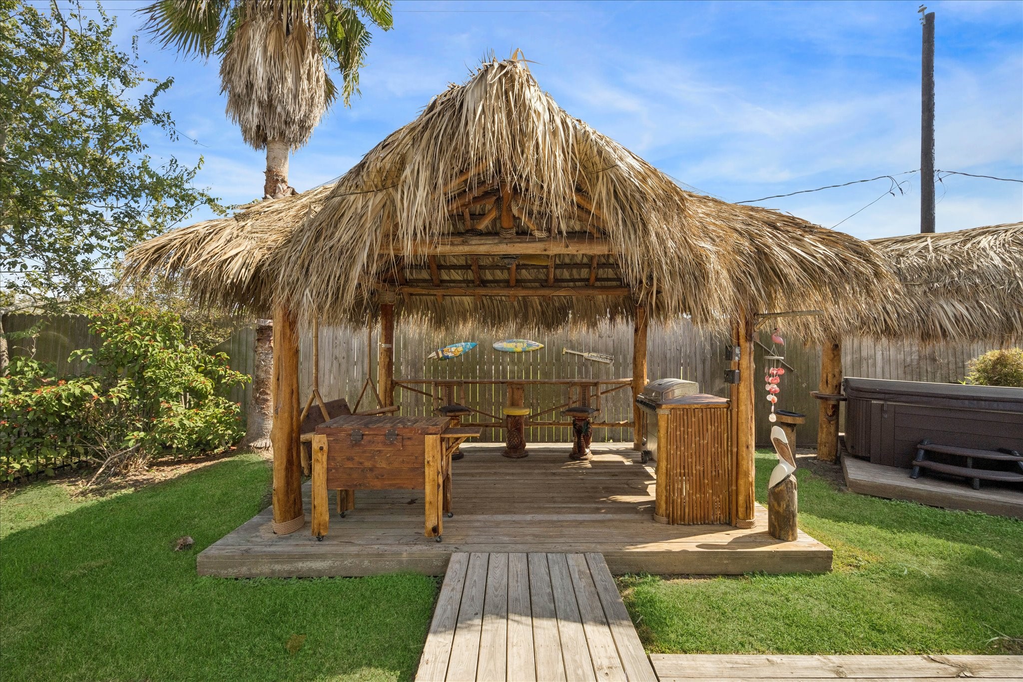 282 Debbie Lane San Leon, TX 77539 - Photo 20 of 29 a view of outdoor space and yard