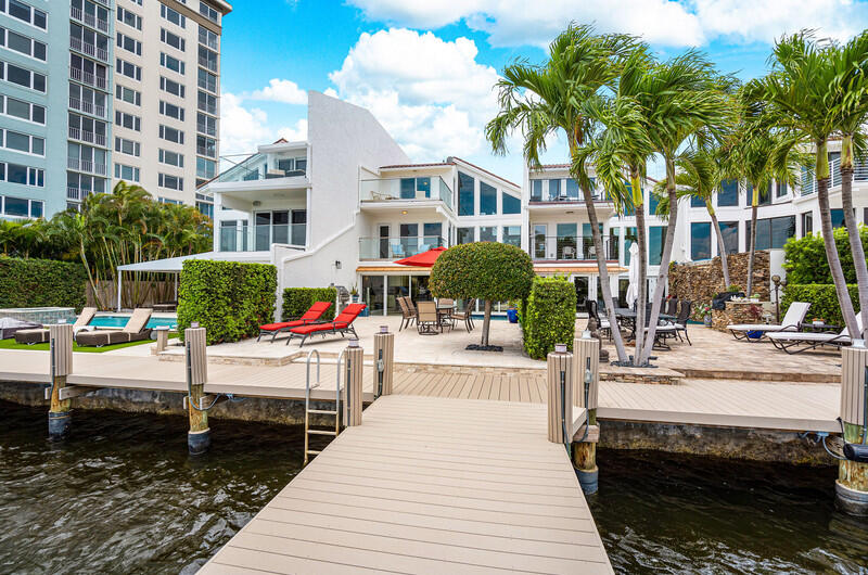 628 Southeast 5th Street, Unit 4 Delray Beach, FL 33483 - Photo 11 of 55 0A1FC073-FAAE-4D6A-8328-BA7FB75D23EC
