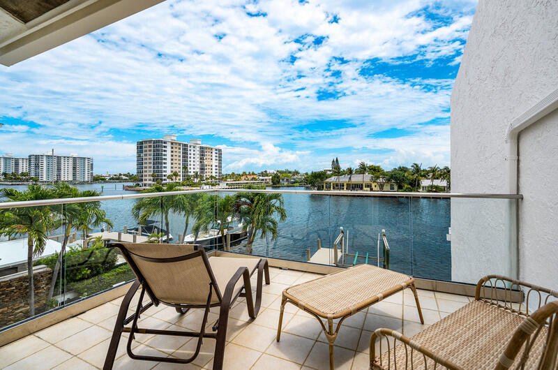 628 Southeast 5th Street, Unit 4 Delray Beach, FL 33483 - Photo 37 of 55 0B41B6AB-A47B-4D10-8A90-C0788E8E39A7