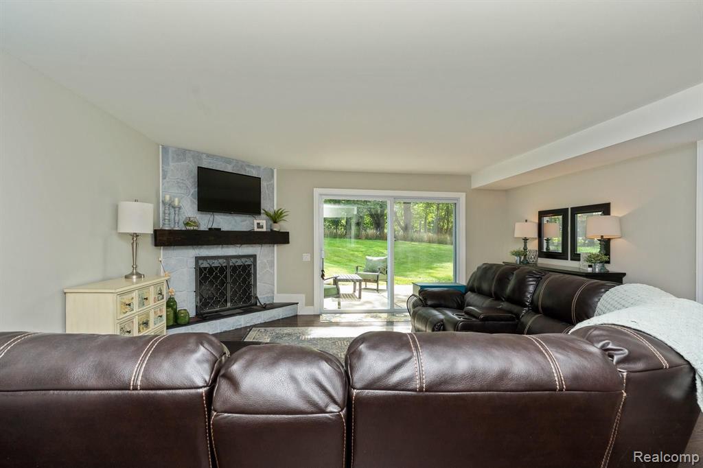 1155 Portsmouth Road Rochester Hills, MI 48309 - Photo 48 of 60