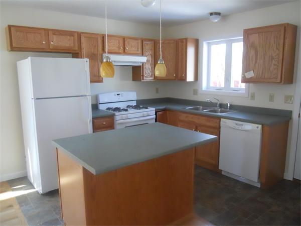 236 Tyler Street Springfield, MA 01109 - Photo 2 of 7 Gallery Image 2
