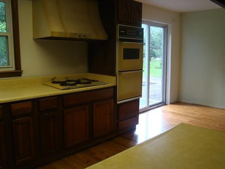 18870 Sumpter Road Belleville, MI 48111 - Photo 8 of 34 Photo 8
