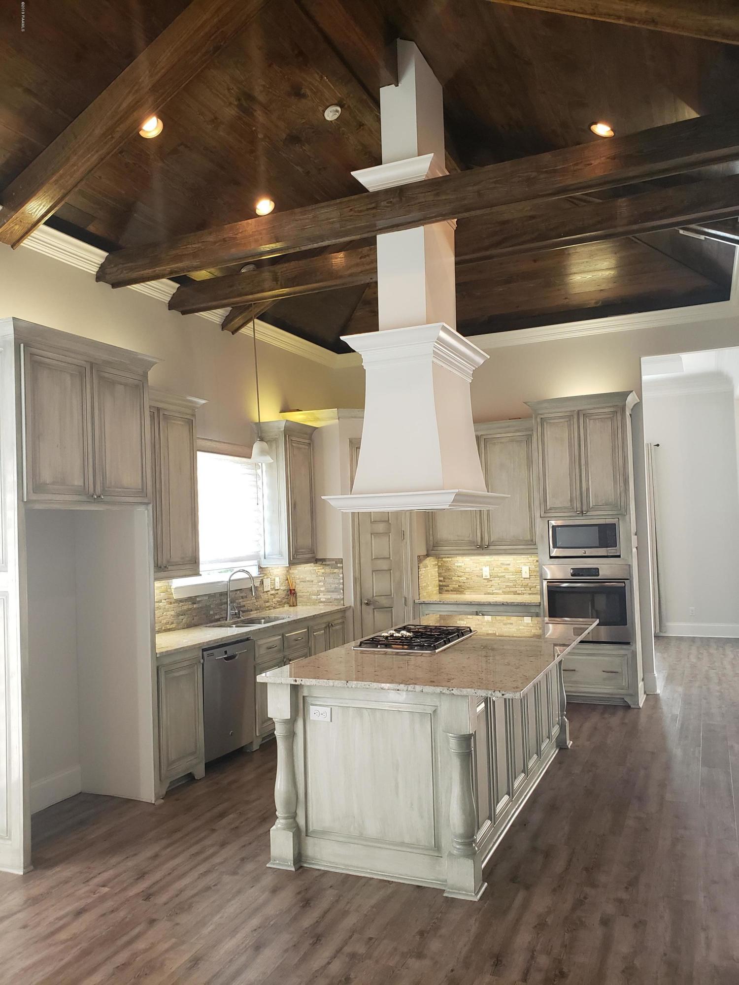 305 Habitat Ridge Broussard, LA 70518 - Photo 13 of 26 20190812_081857