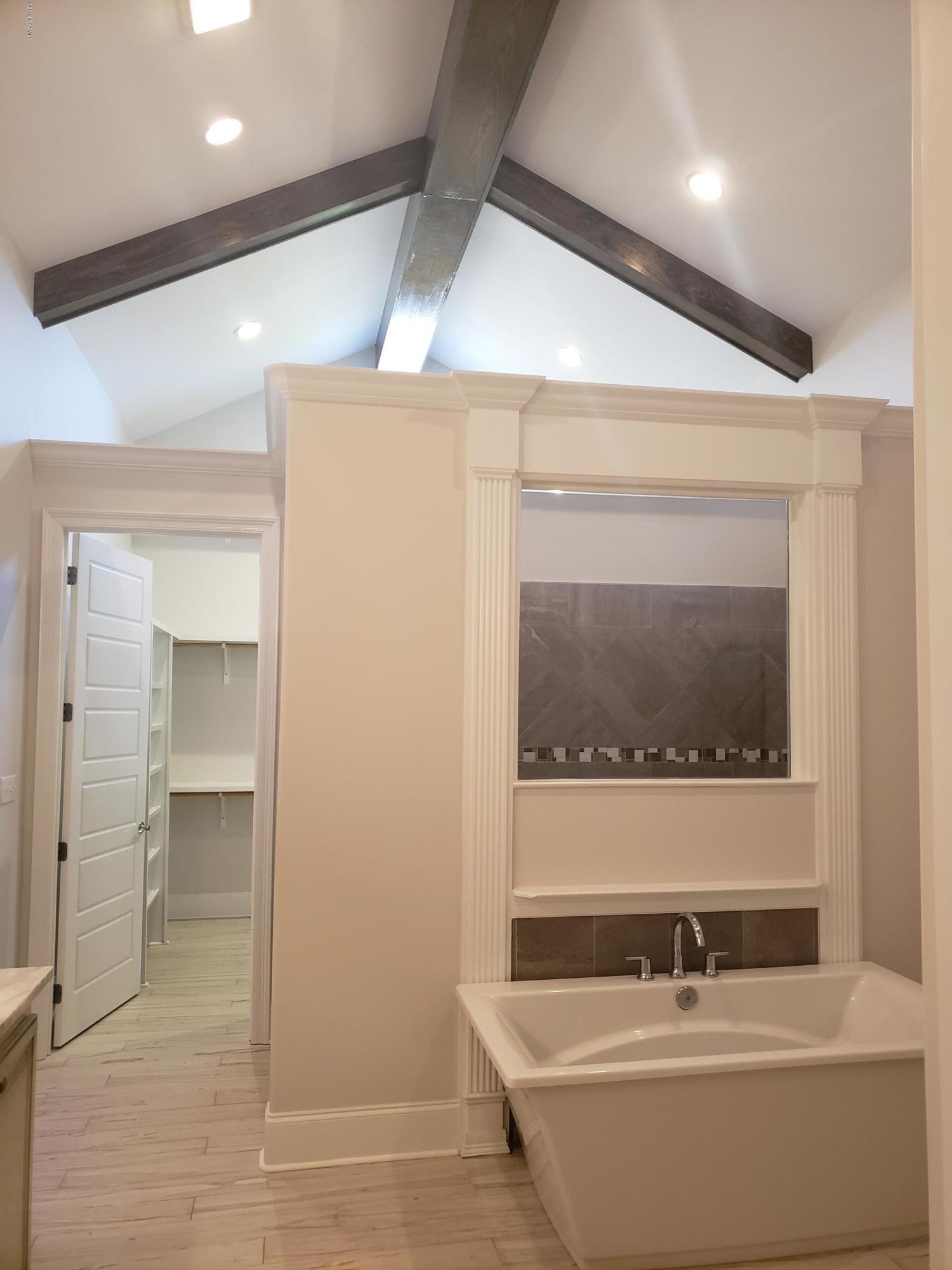 305 Habitat Ridge Broussard, LA 70518 - Photo 14 of 26 20190812_081343