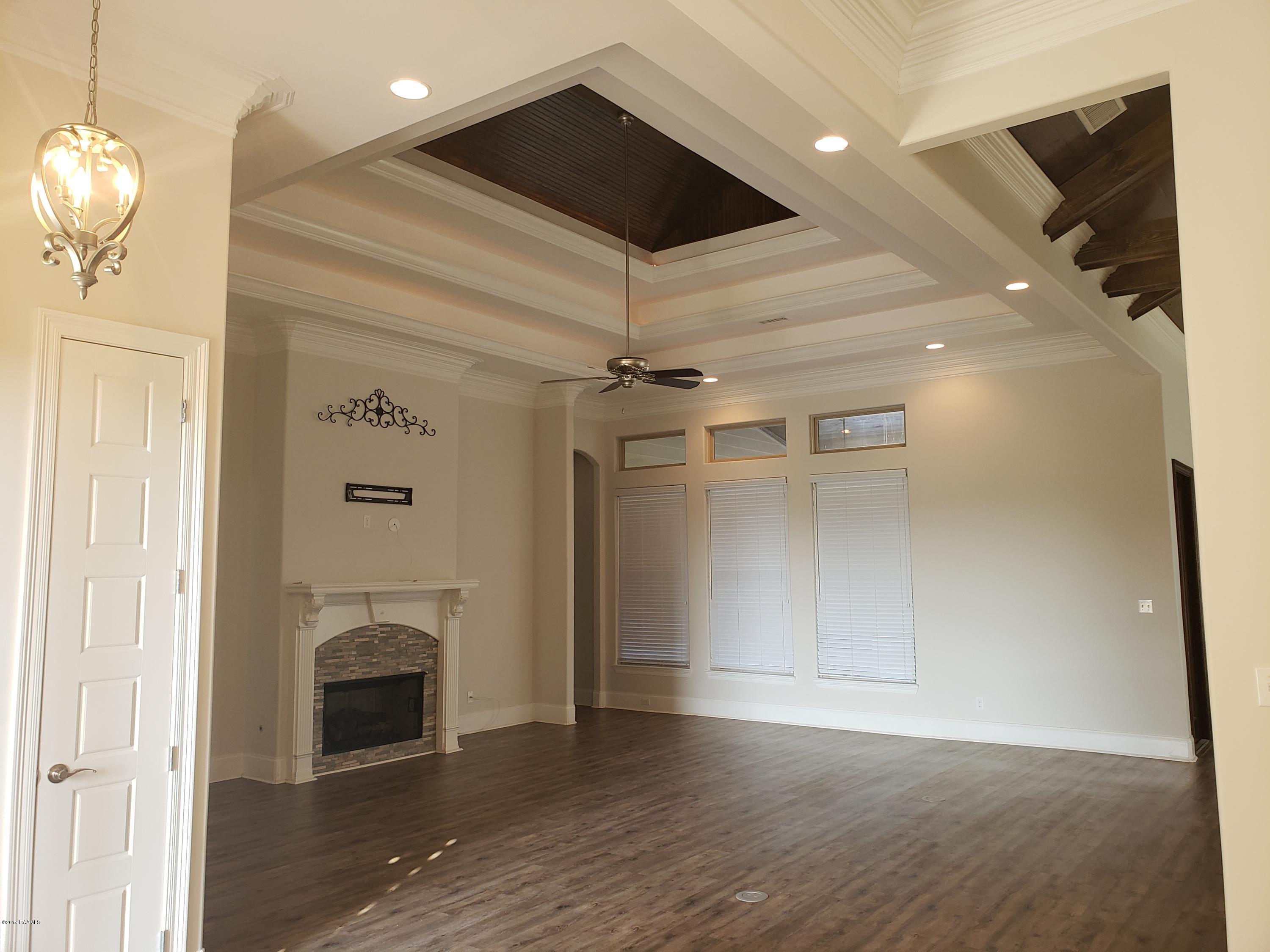 305 Habitat Ridge Broussard, LA 70518 - Photo 8 of 26 20190812_081227