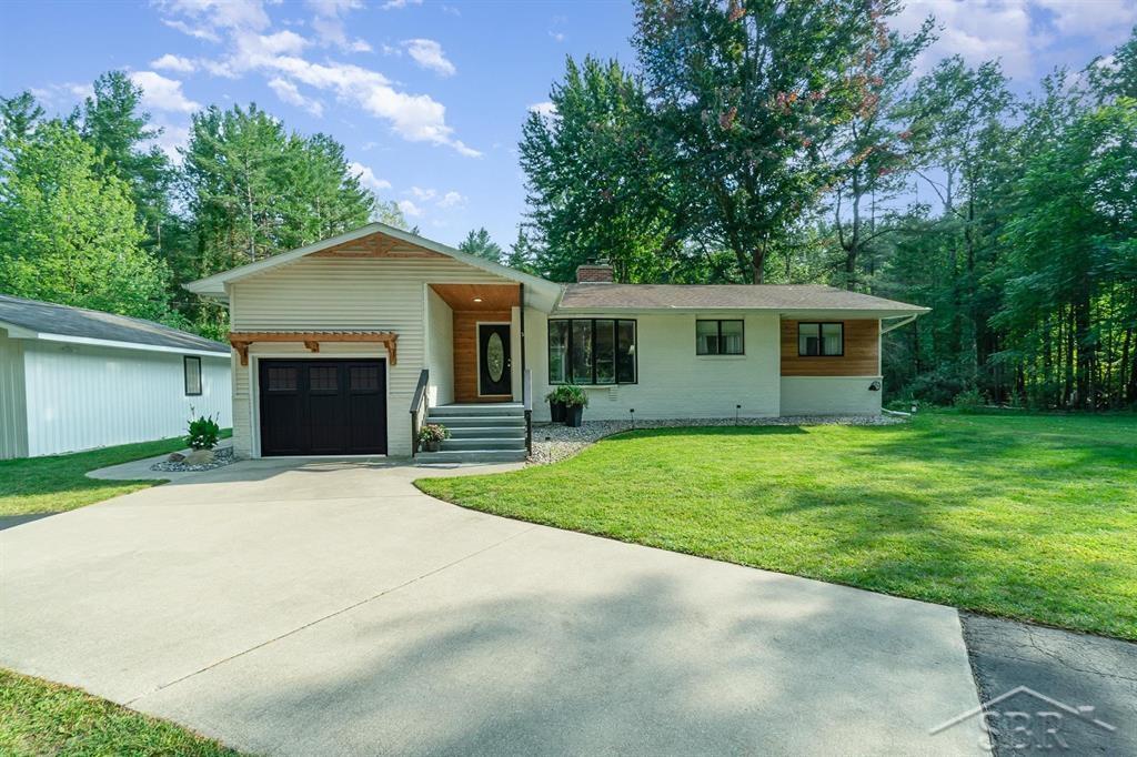 1406 East Prairie Road Midland, MI 48640 - Photo 32 of 34 50155816-8b3cc9cd-0bea-4a8d-8f8a-76dae5cb14c6.JPG