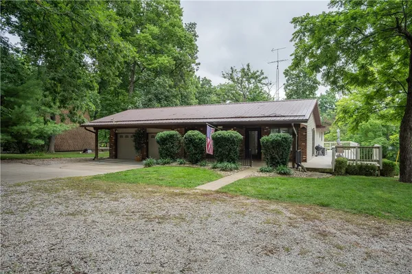 $450,000 | 15774 North Bluebird Drive, Effingham, IL 62401