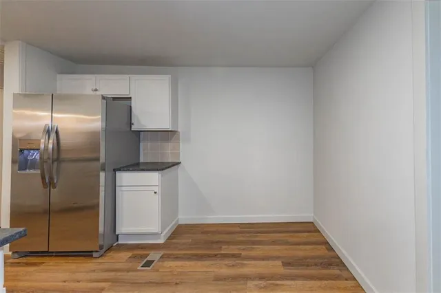 $299,950 | 704 West 76 Street, Kansas City, MO 64114