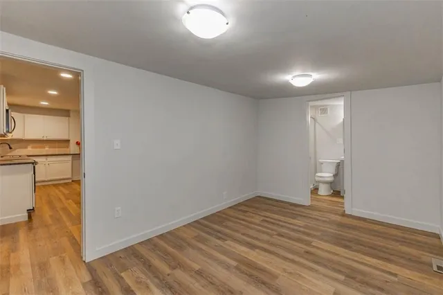 $299,950 | 704 West 76 Street, Kansas City, MO 64114