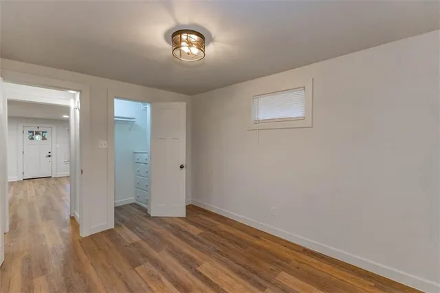 $299,950 | 704 West 76 Street, Kansas City, MO 64114