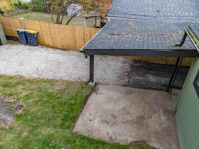 $299,950 | 704 West 76 Street, Kansas City, MO 64114