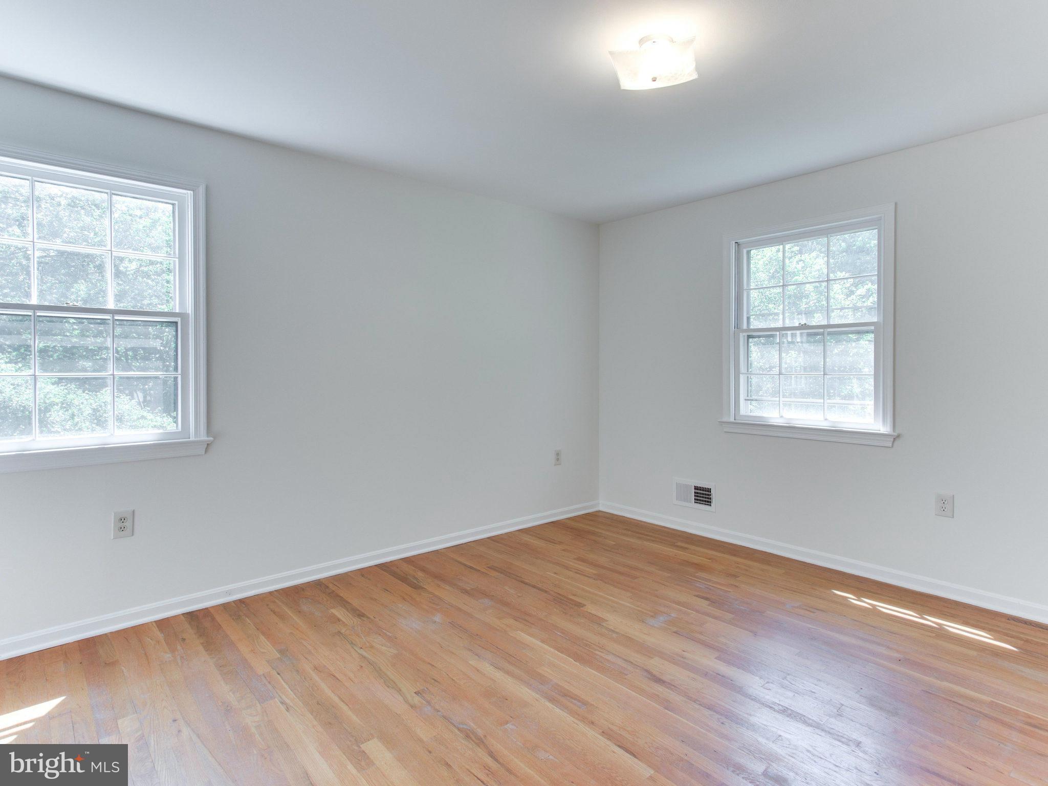 1405 Winding Waye Lane Silver Spring, MD 20902 - Photo 22 of 29 Bedroom 4