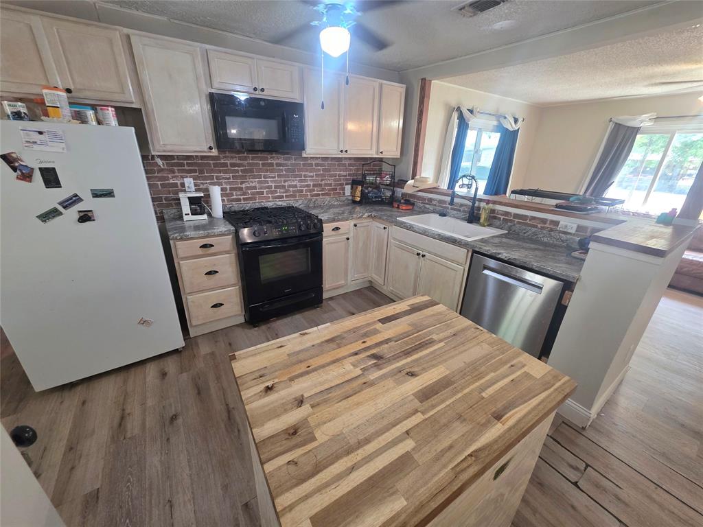101 Mel Street Winters, TX 79567 - Photo 26 of 29