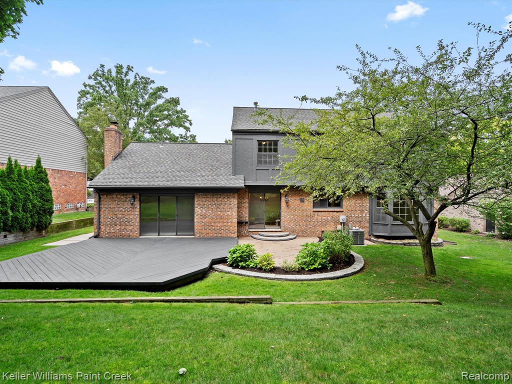 319 Lake Forest Road Rochester Hills, MI 48309 - Photo 41 of 42