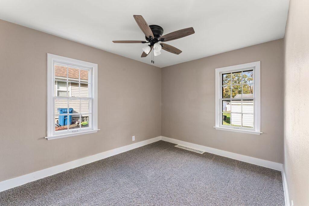 301 West Bates Street Hebron, IN 46341 - Photo 10 of 16 1024x682