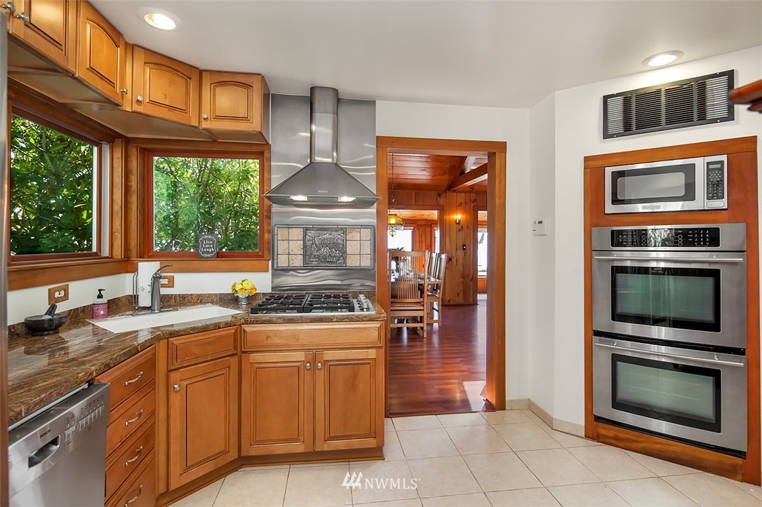 14616 Glen Acres Road Southwest Vashon, WA 98070 - Photo 13 of 24 Gallery Image 13
