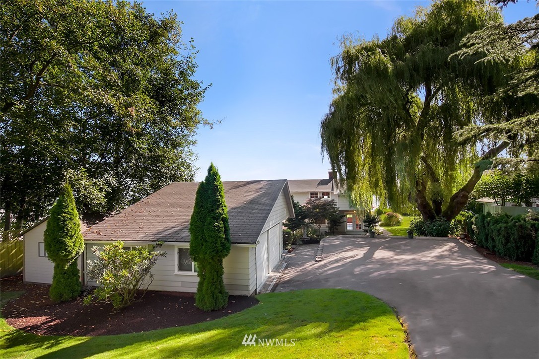 14616 Glen Acres Road Southwest Vashon, WA 98070 - Photo 5 of 24 Gallery Image 5