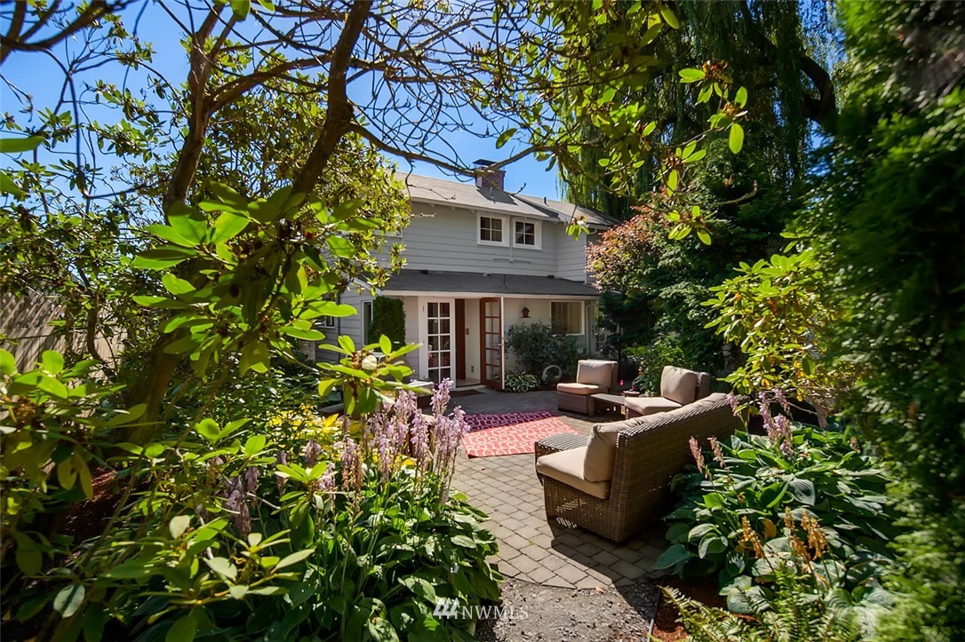 14616 Glen Acres Road Southwest Vashon, WA 98070 - Photo 6 of 24 Gallery Image 6