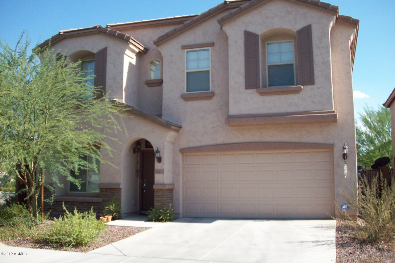 2221 West Davis Road Phoenix, AZ 85023 - Photo 1 of 6 100_0067