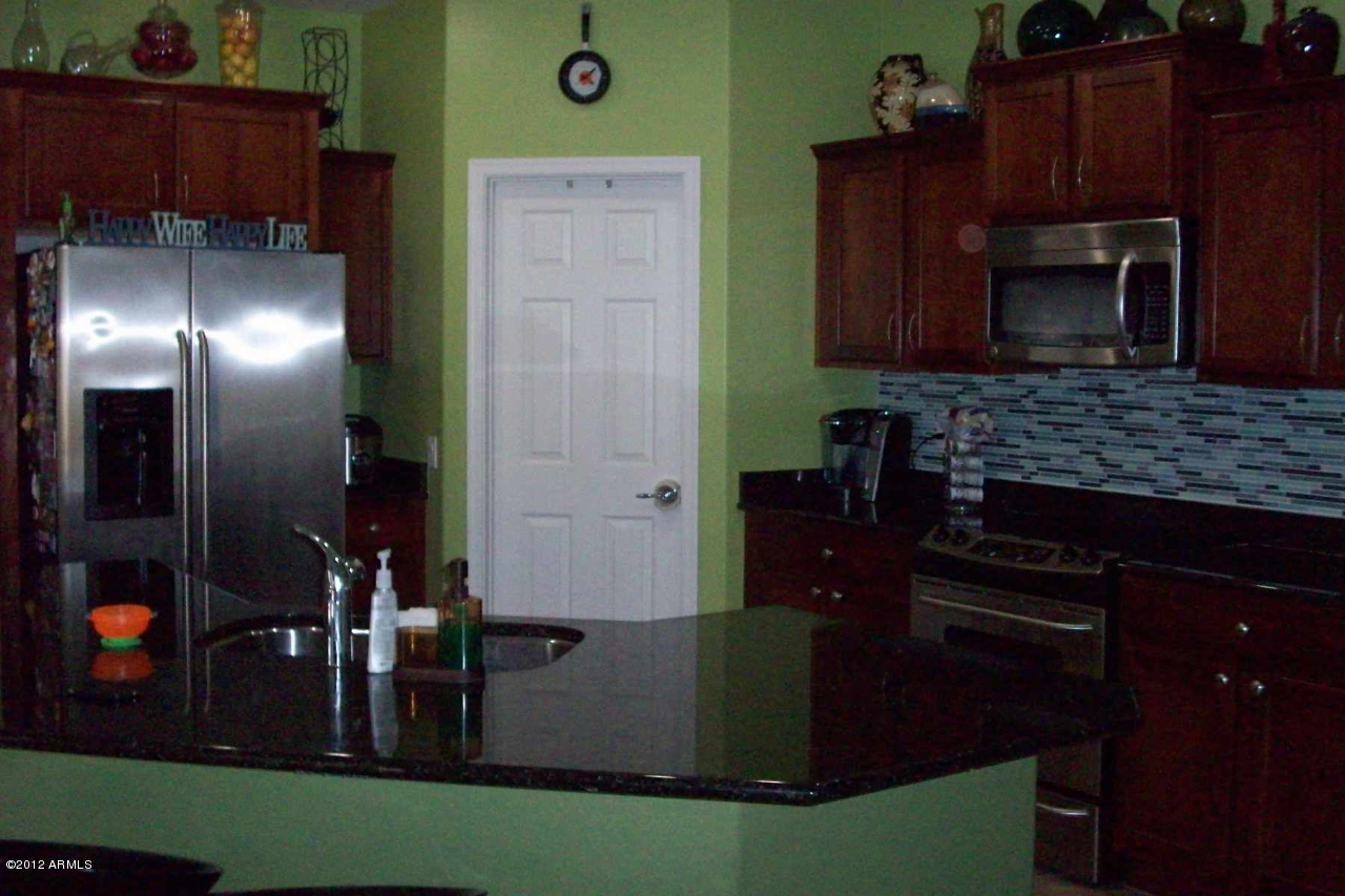 2221 West Davis Road Phoenix, AZ 85023 - Photo 2 of 6 100_0031