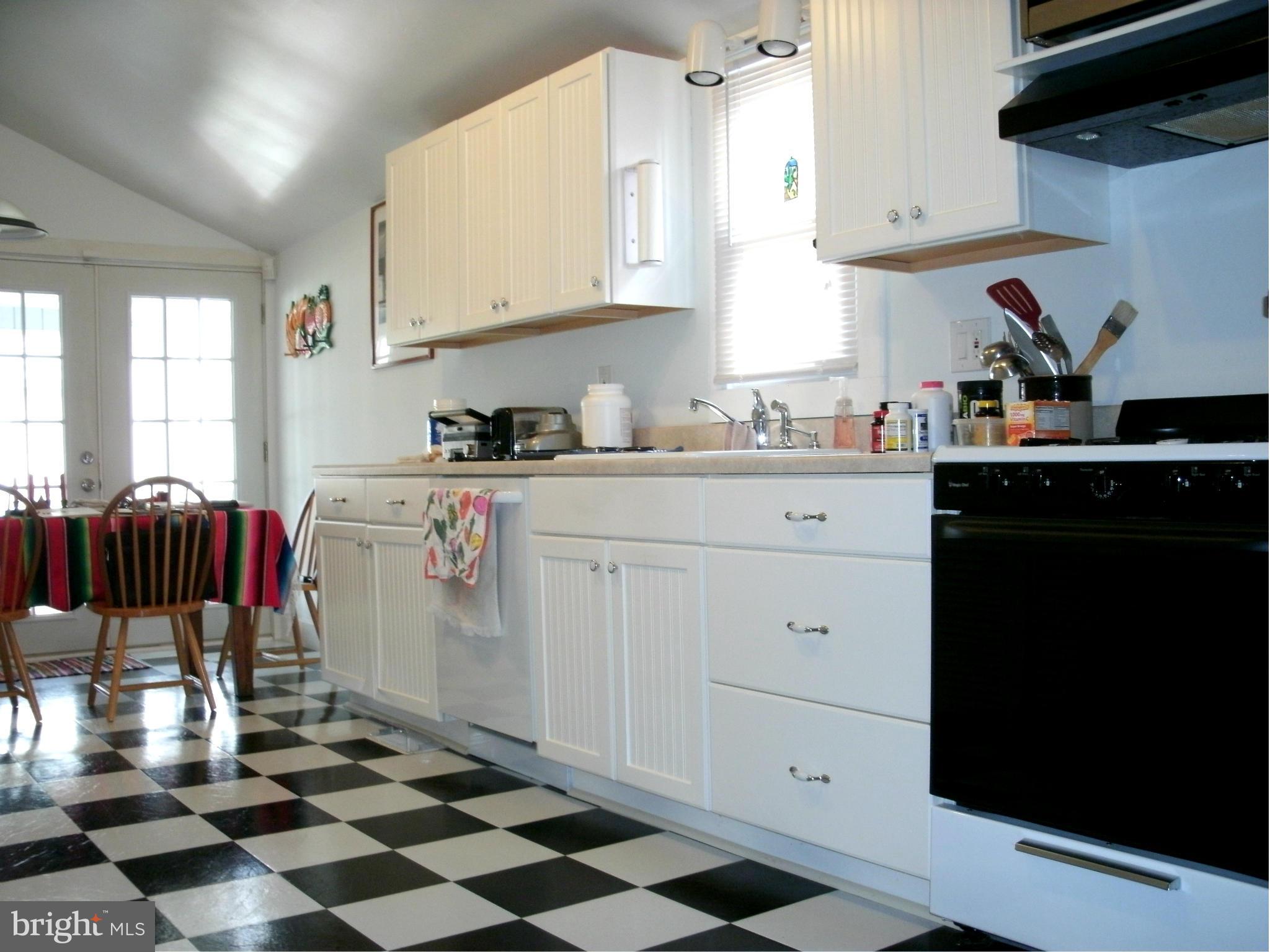 8203 Bon Air Road Baltimore, MD 21234 - Photo 11 of 20 Kitchen
