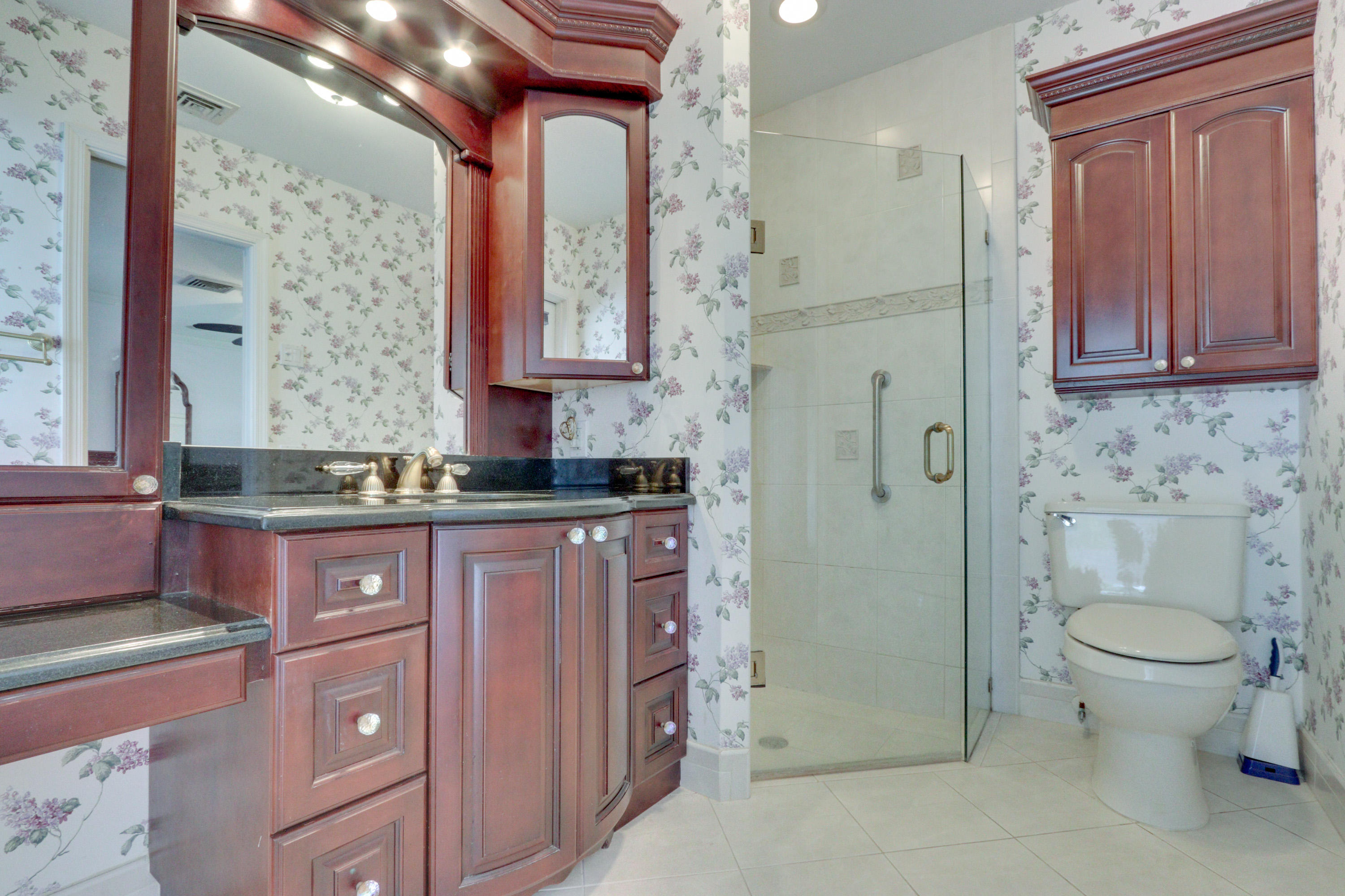 753 Bayberry Terrace Boca Raton, FL 33486 - Photo 22 of 33 Master Bathroom
