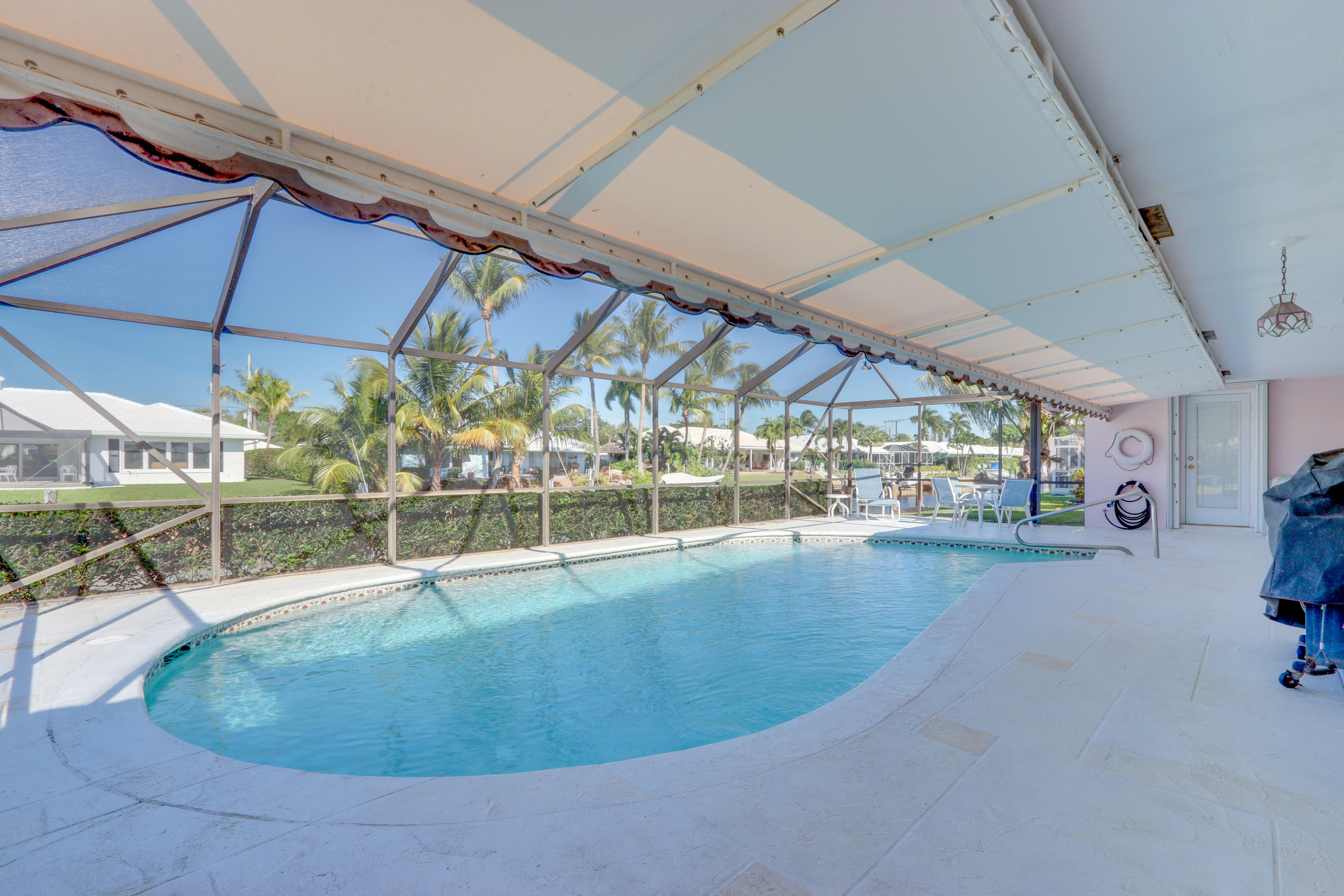 753 Bayberry Terrace Boca Raton, FL 33486 - Photo 29 of 33 Pool / Patio