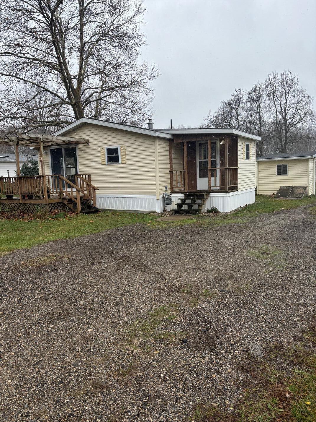 55756 Barbee Road Mendon, MI 49072 - Photo 2 of 19 IMG_5647