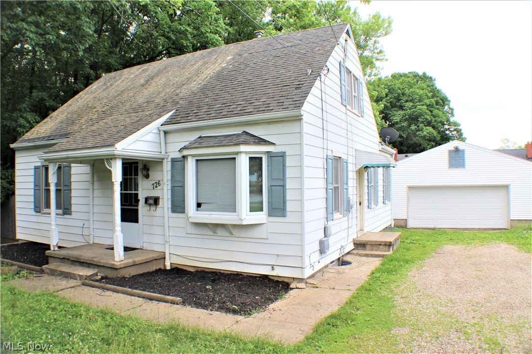726 Ina Avenue Akron, OH 44306 - Photo 1 of 11 Gallery Image 1