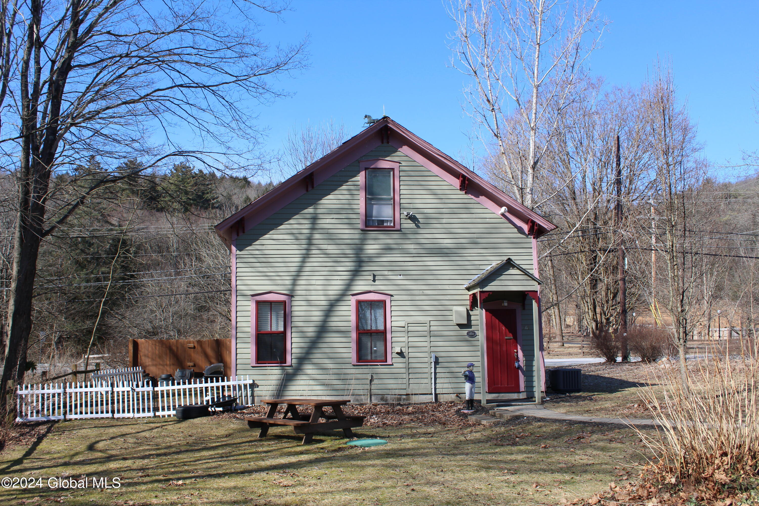 76 Worth Road Wilton, NY 12831 - Photo 2 of 54 IMG_4290