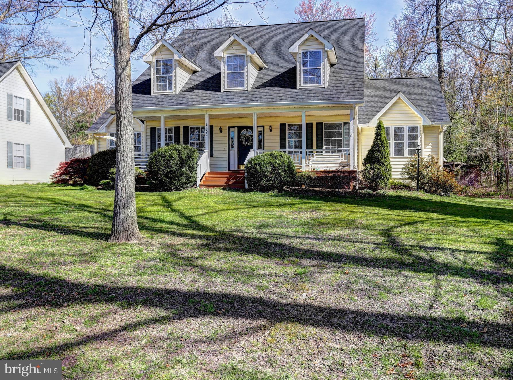 1700 Perry Cove Road Pasadena, MD 21122 - Photo 1 of 30 Exterior (Front)