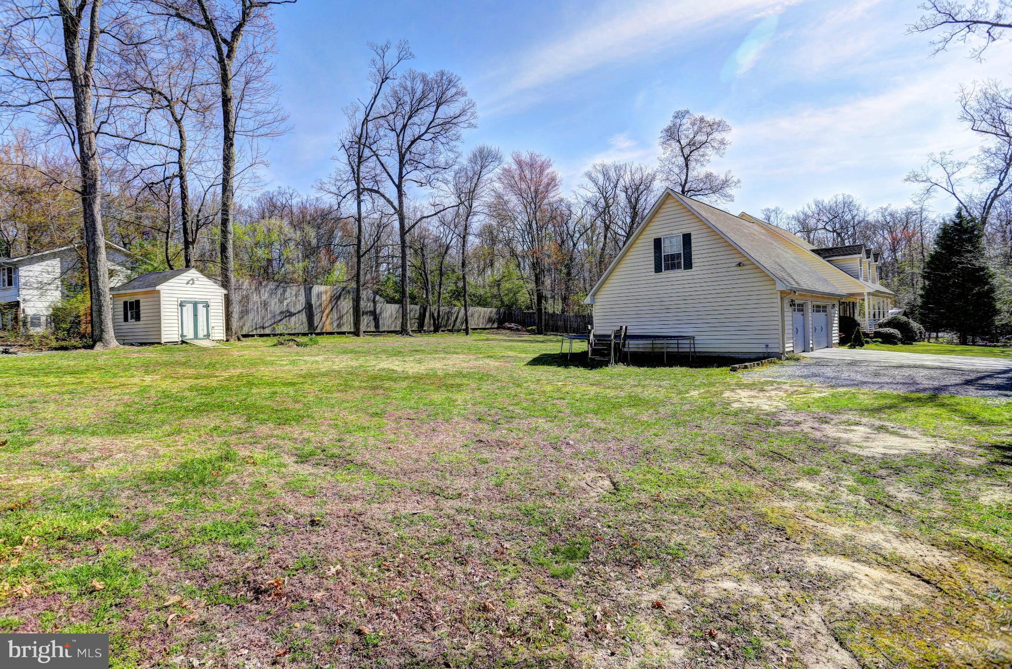 1700 Perry Cove Road Pasadena, MD 21122 - Photo 4 of 30 LARGE CORNER LOT