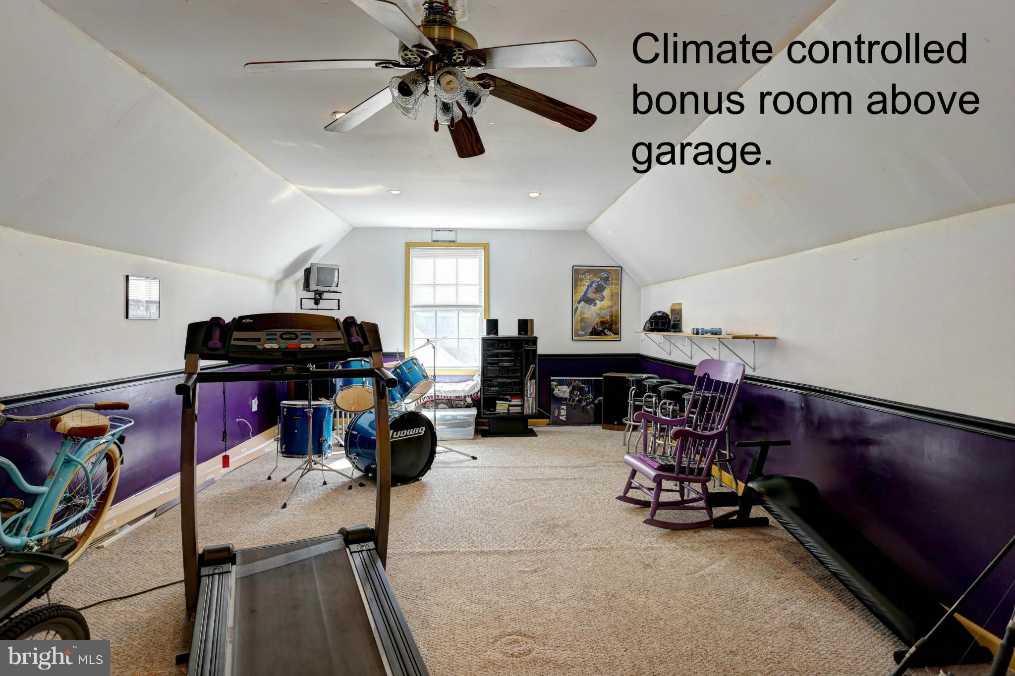 1700 Perry Cove Road Pasadena, MD 21122 - Photo 5 of 30 Interior (General)